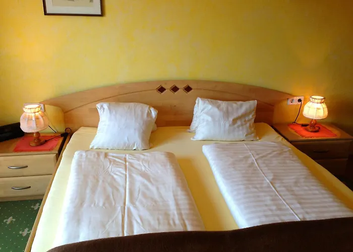 Haus Claudia בית הארחה 3*